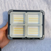 خرید پرژکتور شارژی سولاری چهارپنل 200 وات IP66