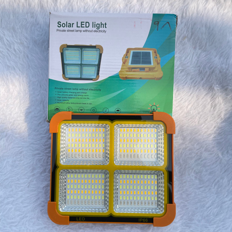 پرژکتور خورشیدی شارژی 100 وات ضدآب با نور LED قوی قابل حمل