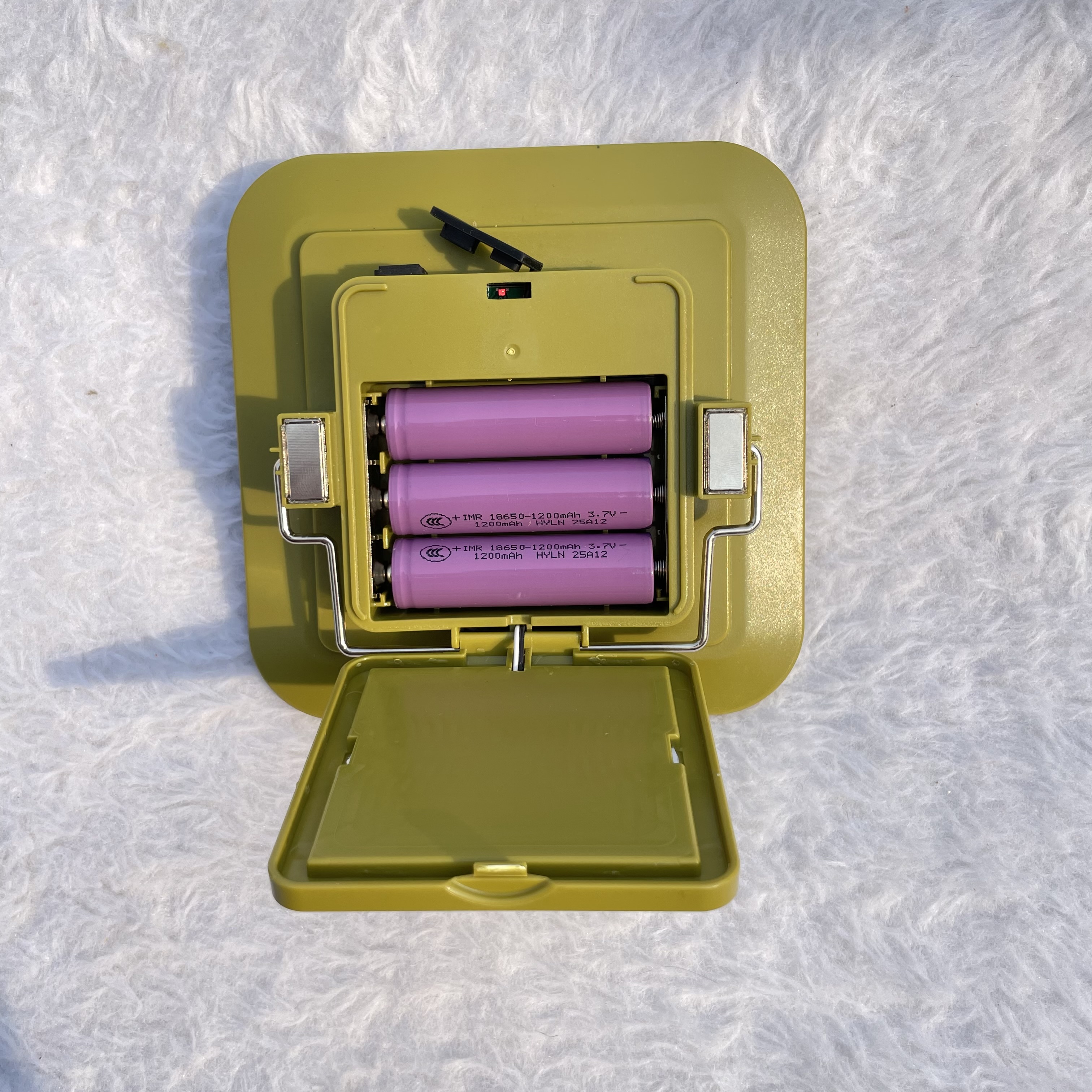 خرید لامپ شارژی پاوربانک دار سولاری باطری قابل تعویض مدل LS229L