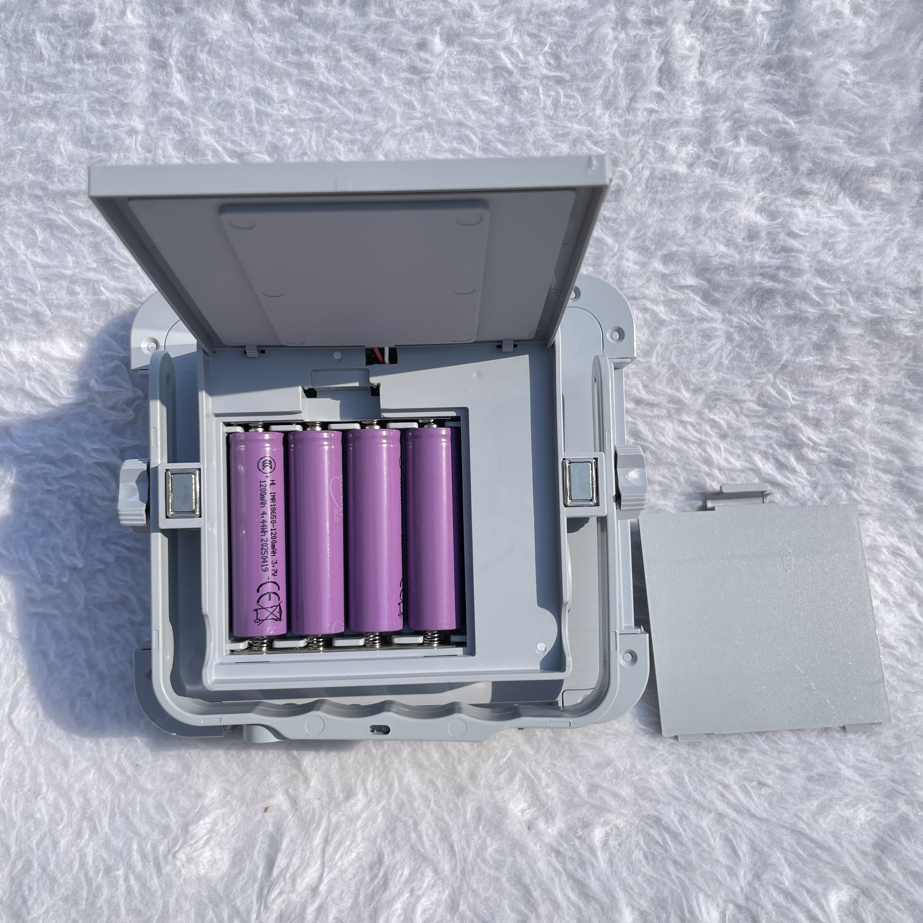 خرید پرژکتور سولاری مدل solar light 100w اصل