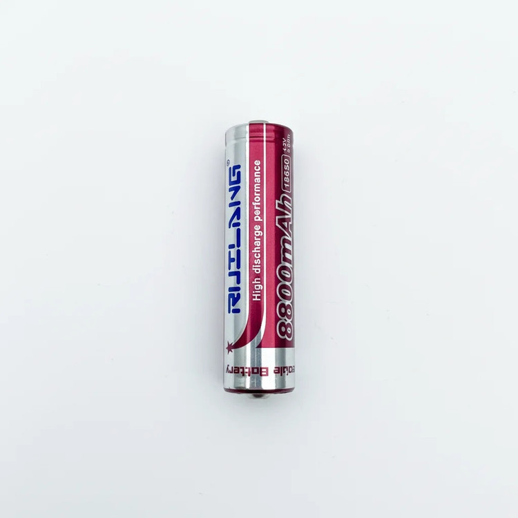 خرید باتری لیتیومی قوی مدل RuiLang 18650 با ظرفیت بالاتر از 8800 میلیآمپرساعت