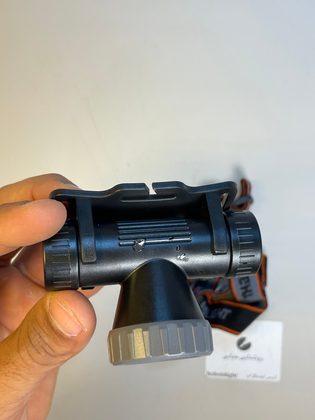 چراغ پیشانی شارژی مدل۸۰۵- SANQI OSRAM با نور قوی و باتری لیتیومی