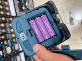 پروژکتور شارژی روئیلانگ مدل RL-78 توان معادل ۱۰۰ وات با پاوربانک و پایه آهنربایی