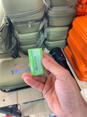 چراغقوه شارژی روئیلانگ مدل RL-703 با بدنه فلزی، باتری قابل تعویض، پاوربانک و نور سهرنگ