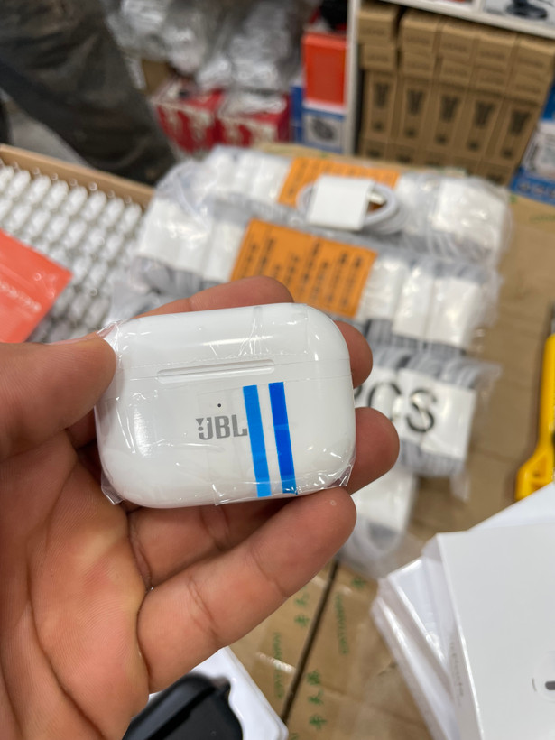 ایرباد بیسیم JBL مدل Air-R03 با قابلیت ANC و کیس شارژ
