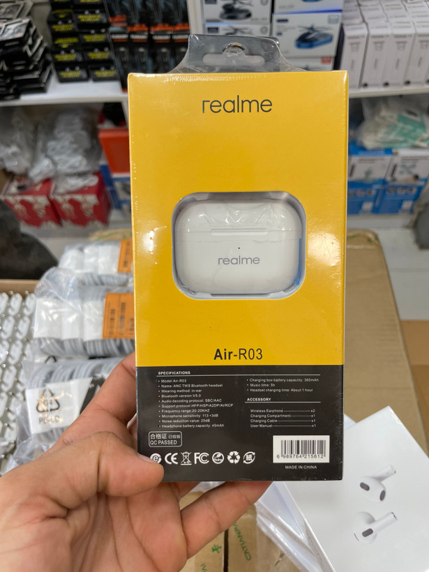 ایرباد بیسیم اورایمو مدل Air-R03 با قابلیت ANC و کیس شارژ