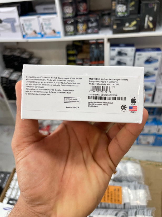 ایرپاد پرو اورجینال اپل نسل دوم با کیس شارژ مگسیف USB-C