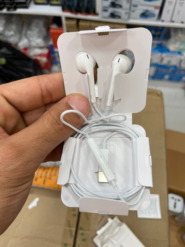 هندزفری Apple ایرپادز با کانکتور تایپ-سی