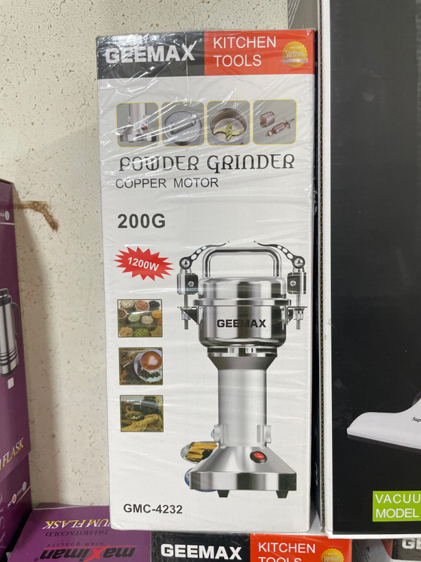 آسیاب پودرساز برقی Geemax مدل GMC-4232 موتور مسی ۱۲۰۰ وات ظرفیت ۲۰۰ گرم
